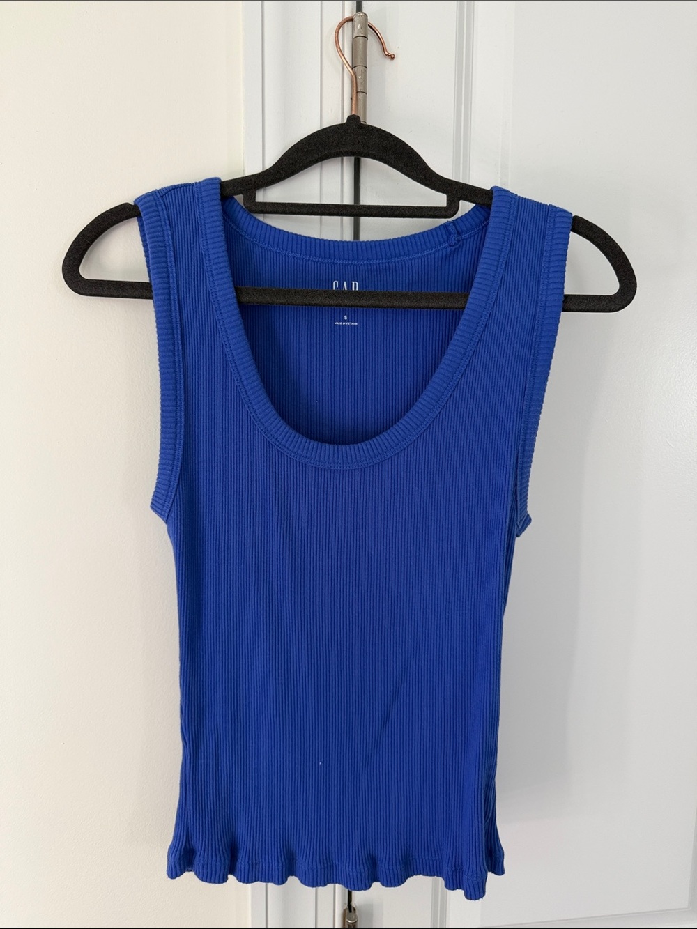 GAP Women's Ribbed Scoop Tank Top - Royal